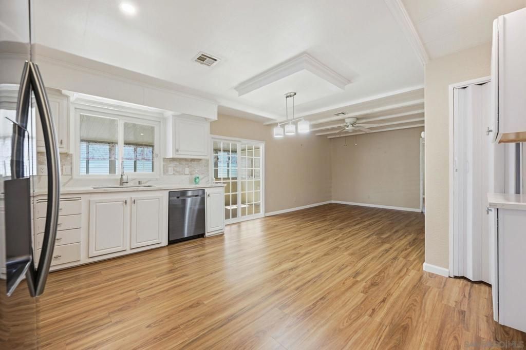 Image 8 of property listing at 3535 Linda Vista SPC 193, San Marcos, CA 92078