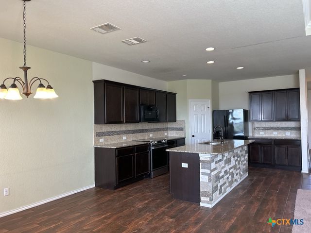 8902 Bowfield Drive, Killeen, TX 76542