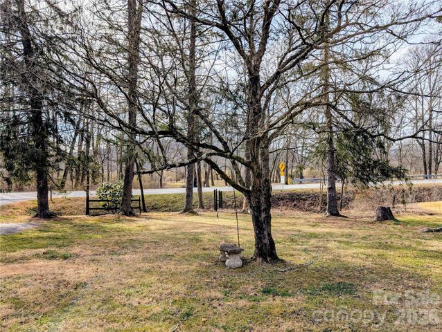 979 Greenville Highway, Brevard, NC 28712