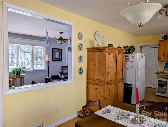 979 Greenville Highway, Brevard, NC 28712