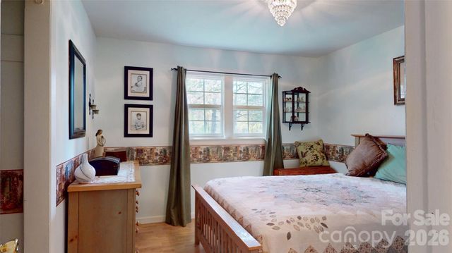 979 Greenville Highway, Brevard, NC 28712