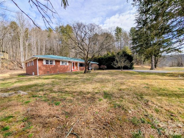 979 Greenville Highway, Brevard, NC 28712