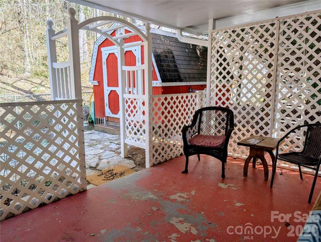 979 Greenville Highway, Brevard, NC 28712