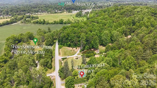 979 Greenville Highway, Brevard, NC 28712
