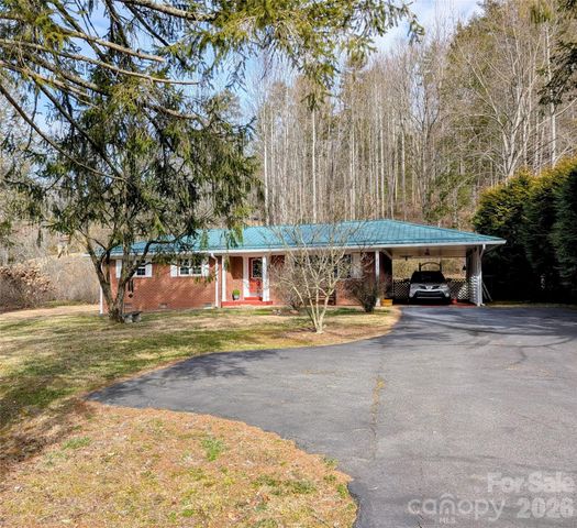 979 Greenville Highway, Brevard, NC 28712