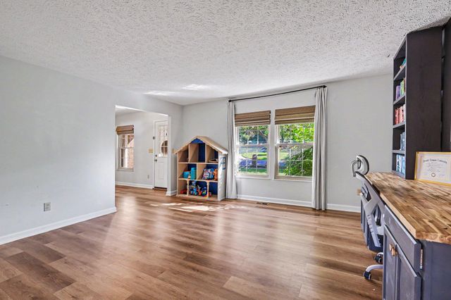 6117 Redbud Court, Florence, KY 41042