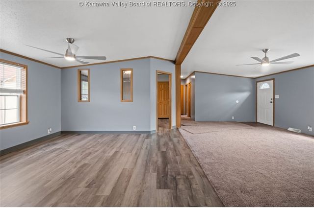 172 Elm Street, East Bank, WV 25067