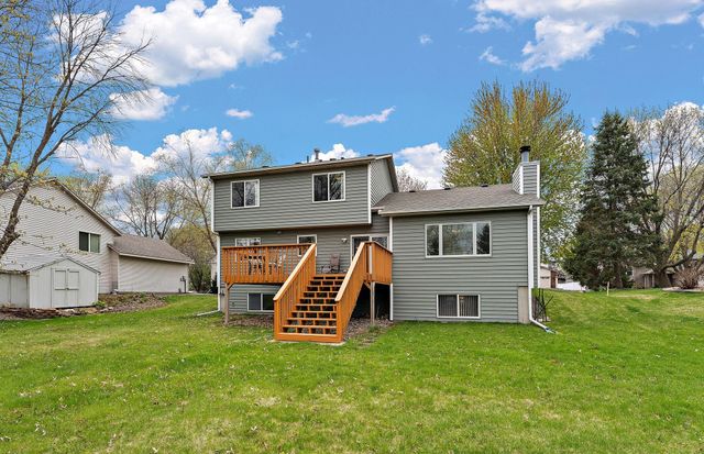8906 Sequoia Road, Woodbury, MN 55125