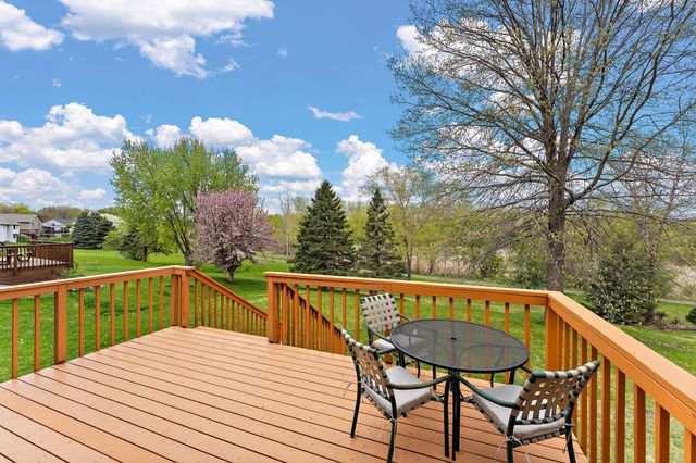 8906 Sequoia Road, Woodbury, MN 55125