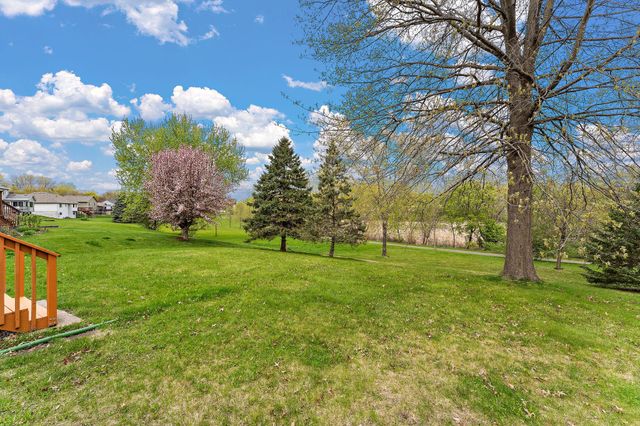 8906 Sequoia Road, Woodbury, MN 55125