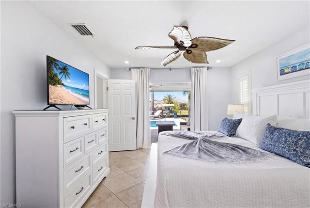 5218 Stratford CT, Cape Coral, FL 33904