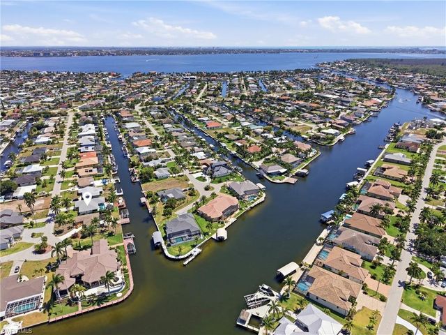 5218 Stratford CT, Cape Coral, FL 33904