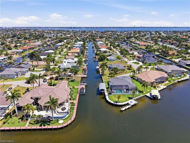 5218 Stratford CT, Cape Coral, FL 33904