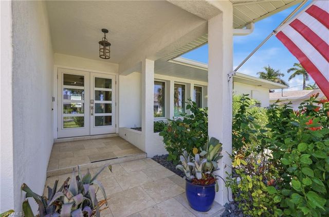 5218 Stratford CT, Cape Coral, FL 33904