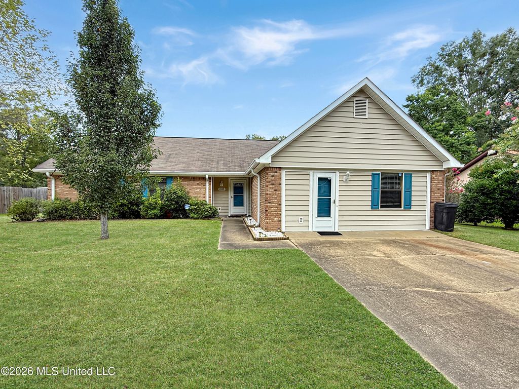 1028 R N Whitfield Street, Florence, MS 39073