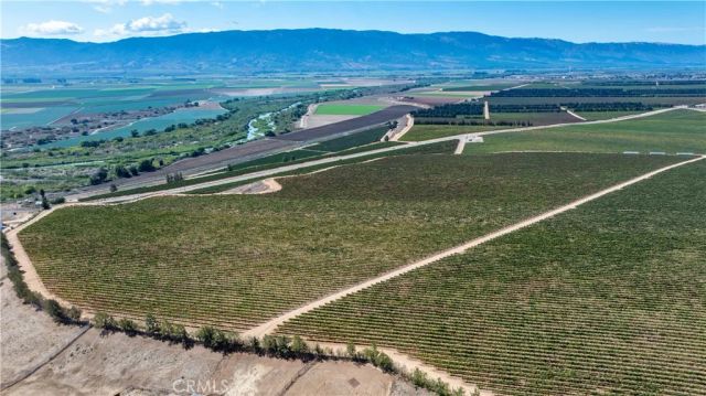 35095 Metz Road, Soledad, CA 93960