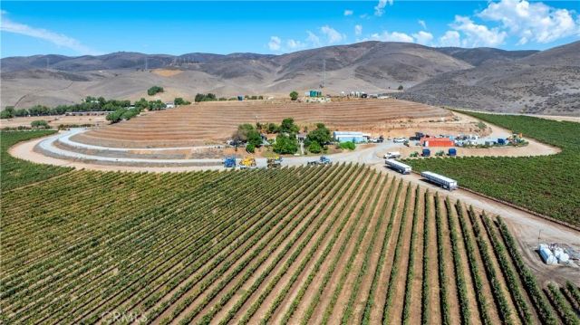 35095 Metz Road, Soledad, CA 93960