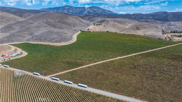 35095 Metz Road, Soledad, CA 93960