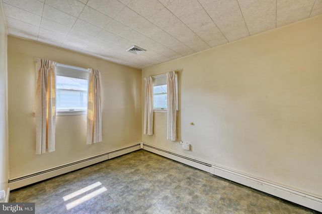504 SAN MATEO LN, Temple, PA 19560