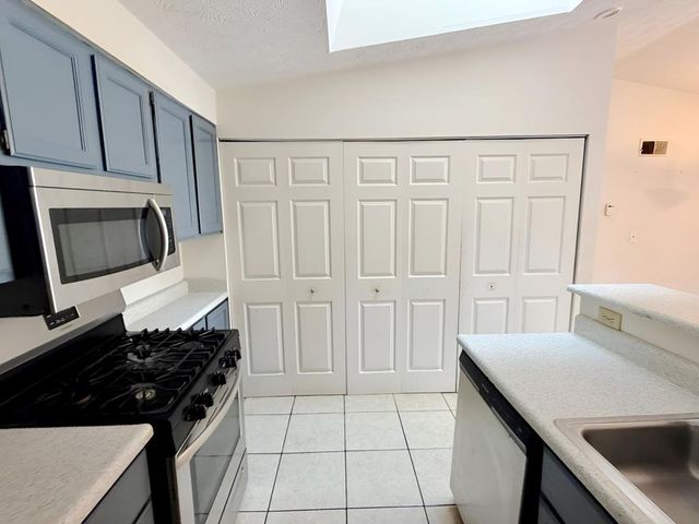 4265 Parkview Court, Stone Mountain, GA 30083
