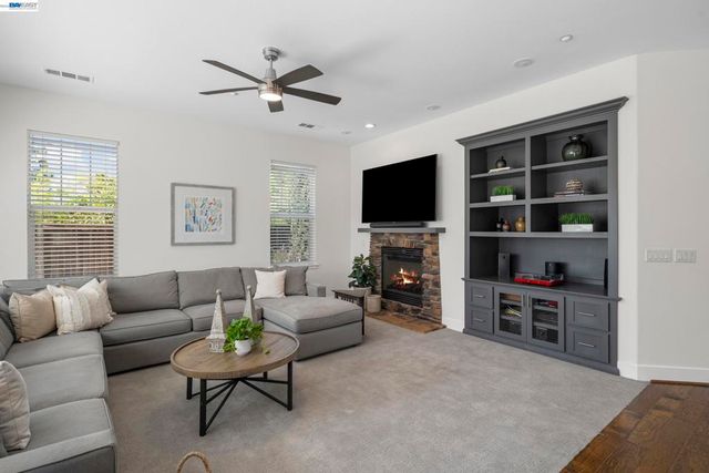 5329 Flagg Lane, Livermore, CA 94550