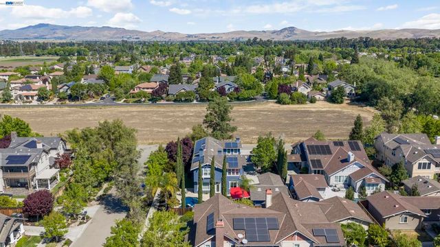 5329 Flagg Lane, Livermore, CA 94550