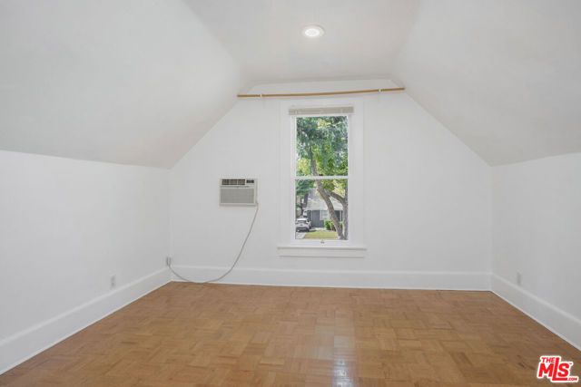 615 E Howard Street, Pasadena, CA 91104