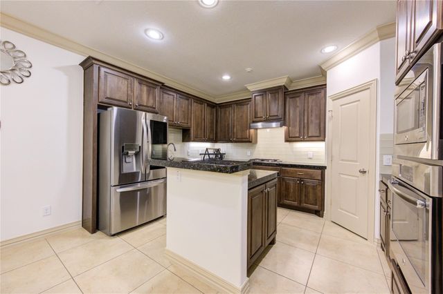 13606 Teal Bluff Lane, Houston, TX 77077
