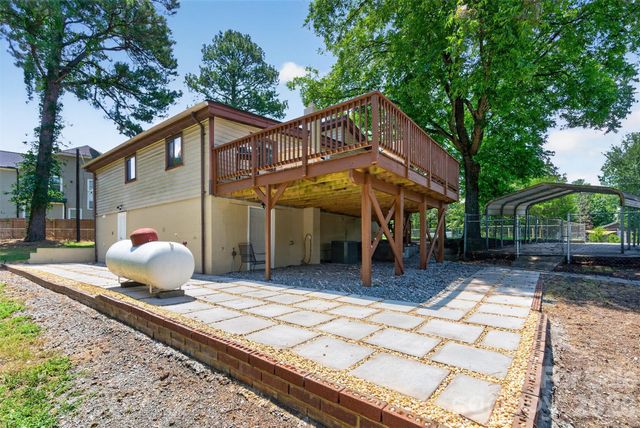 7040 Pear Tree Road, Charlotte, NC 28216
