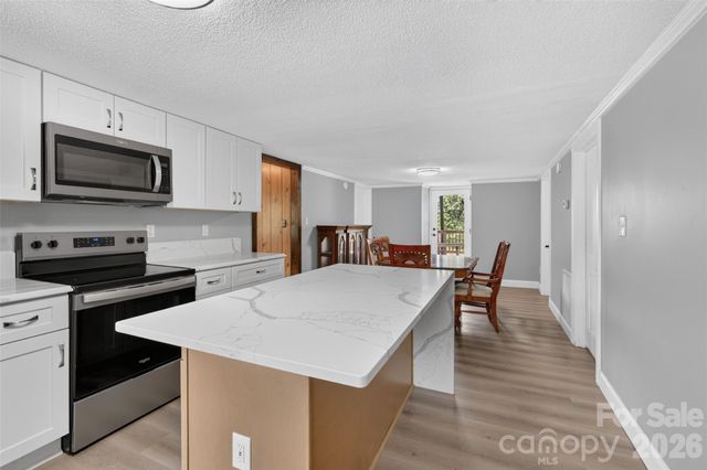 7040 Pear Tree Road, Charlotte, NC 28216