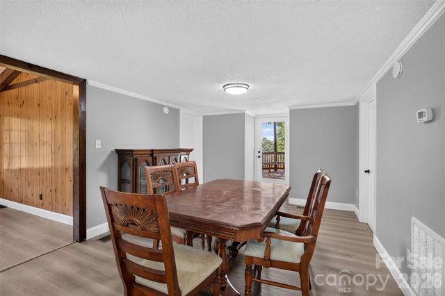 7040 Pear Tree Road, Charlotte, NC 28216