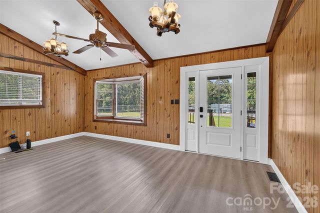 7040 Pear Tree Road, Charlotte, NC 28216