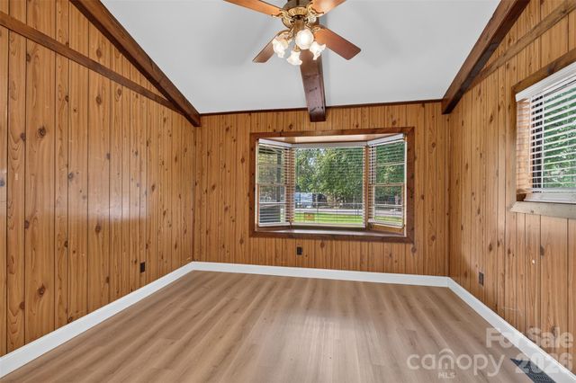 7040 Pear Tree Road, Charlotte, NC 28216
