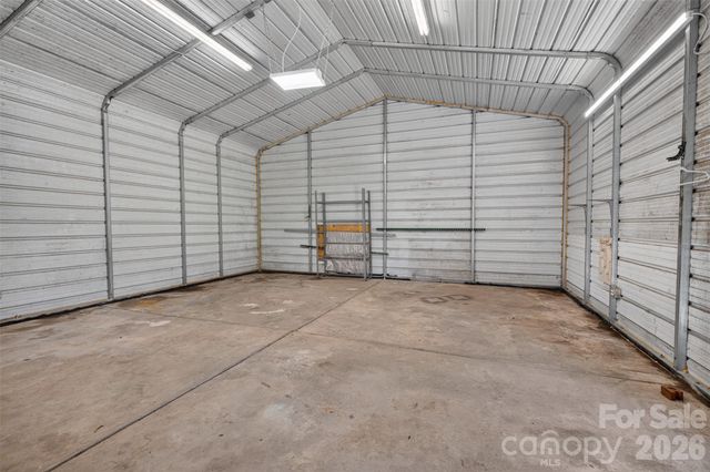 7040 Pear Tree Road, Charlotte, NC 28216