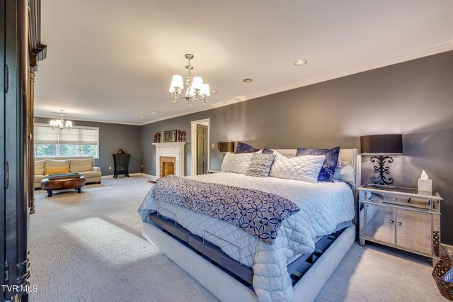 704 Chippendale Road, Kingsport, TN 37660