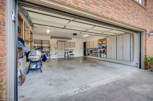 704 Chippendale Road, Kingsport, TN 37660