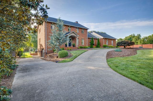 704 Chippendale Road, Kingsport, TN 37660