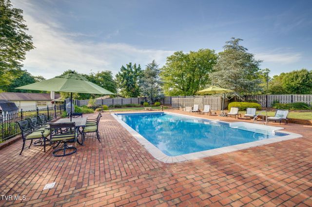 704 Chippendale Road, Kingsport, TN 37660