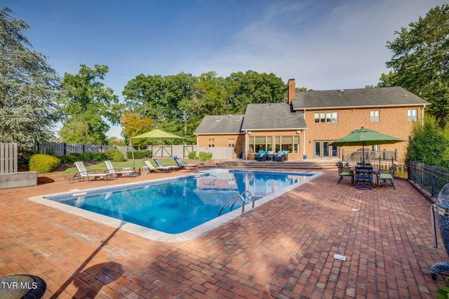 704 Chippendale Road, Kingsport, TN 37660