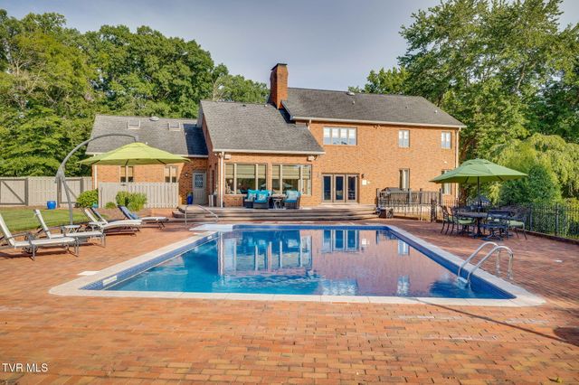 704 Chippendale Road, Kingsport, TN 37660