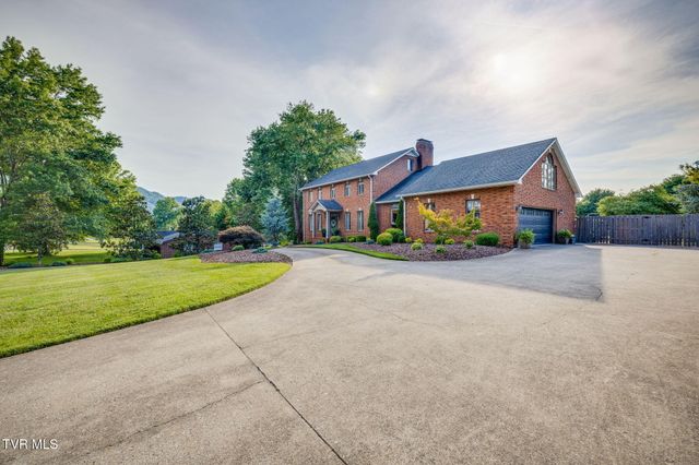 704 Chippendale Road, Kingsport, TN 37660