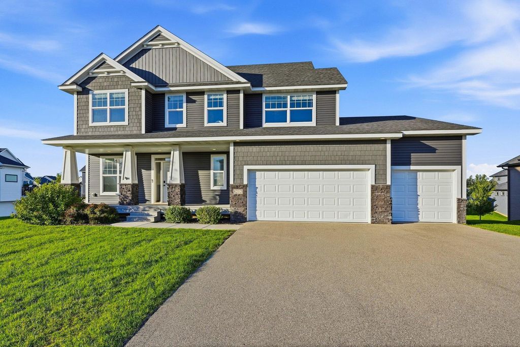 8212 198th Street W, Lakeville, MN 55044 — exterior