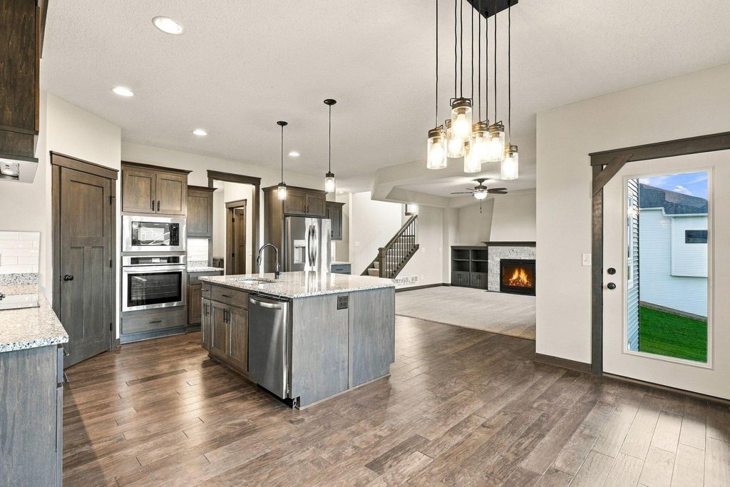 8212 198th Street W, Lakeville, MN 55044 — photo 5