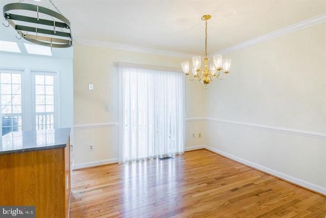 3722 FARMLAND DR, Fairfax, VA 22033