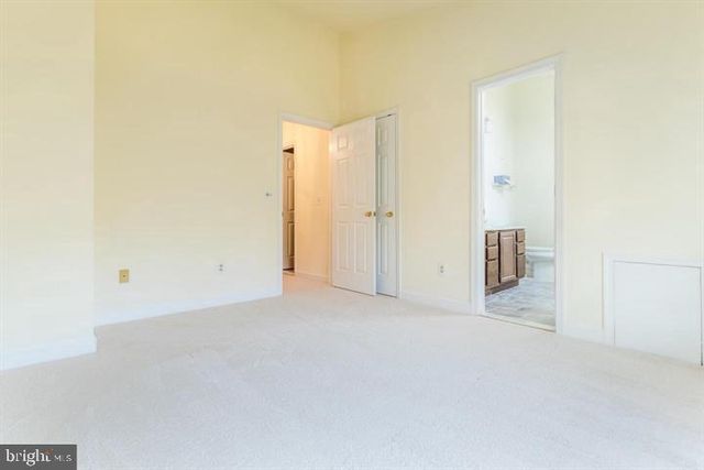 3722 FARMLAND DR, Fairfax, VA 22033
