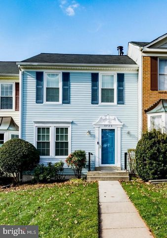 3722 FARMLAND DR, Fairfax, VA 22033