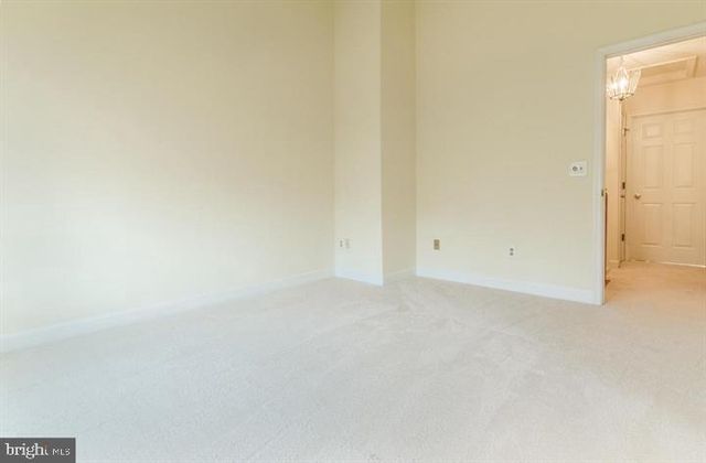3722 FARMLAND DR, Fairfax, VA 22033