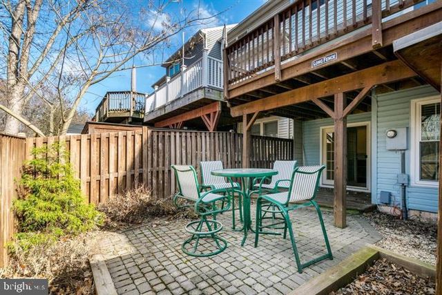 3722 FARMLAND DR, Fairfax, VA 22033