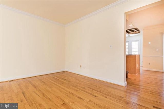 3722 FARMLAND DR, Fairfax, VA 22033