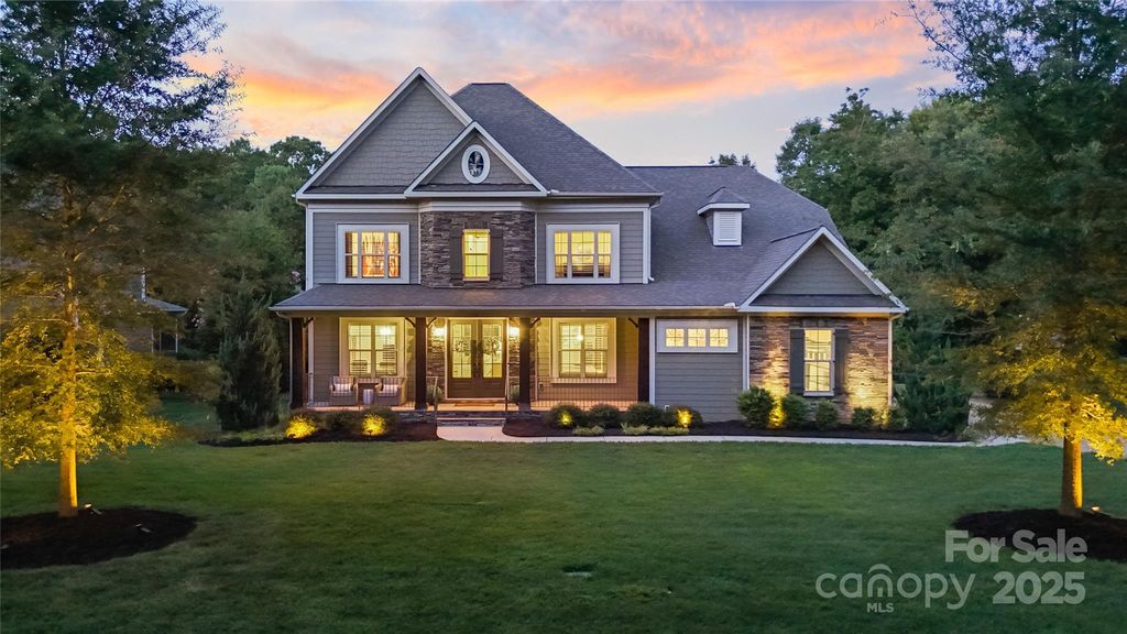 136 Tuscany Trail, Mooresville, NC 28117